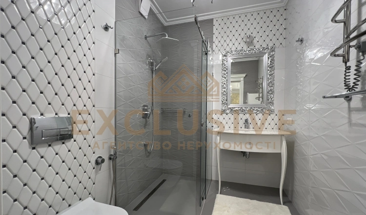VIP квартира в центрі Житомира на БУЛЬВАРІ